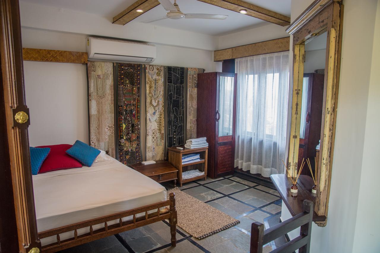 36 Palms Boutique Retreat Hotel Cseráj-part Kültér fotó
