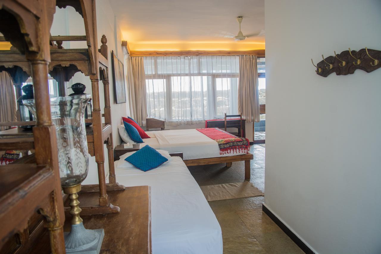 36 Palms Boutique Retreat Hotel Cseráj-part Kültér fotó